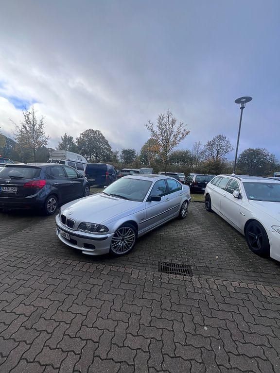 Gebraucht BMW 323 M Sport 170 PS (125 kW) 1999 Silber Limousine