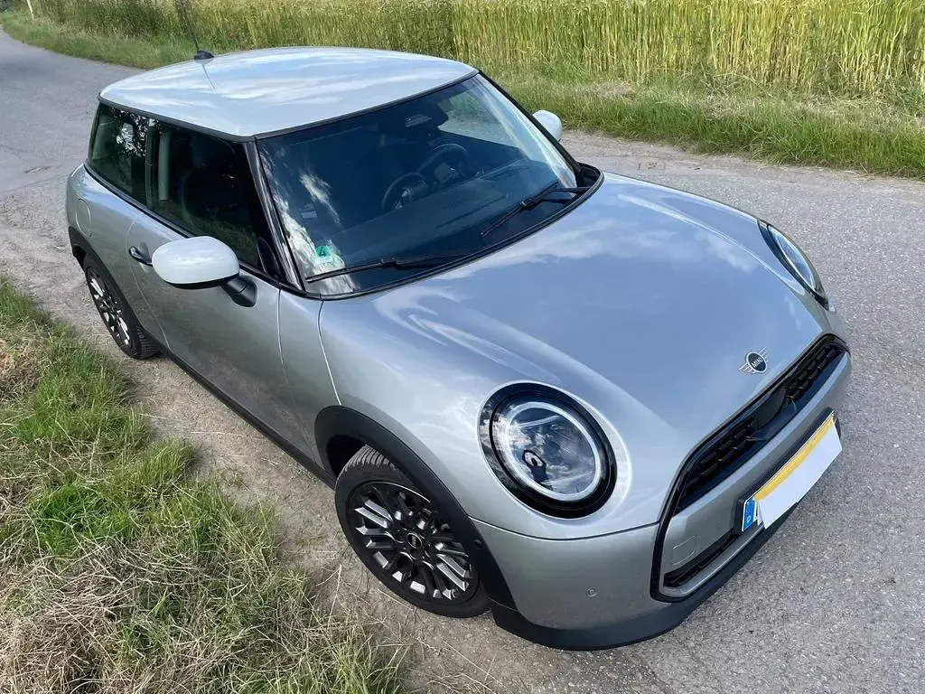Gebraucht Mini Cooper Classic 156 PS (114 kW) 2024 Silber Kleinwagen