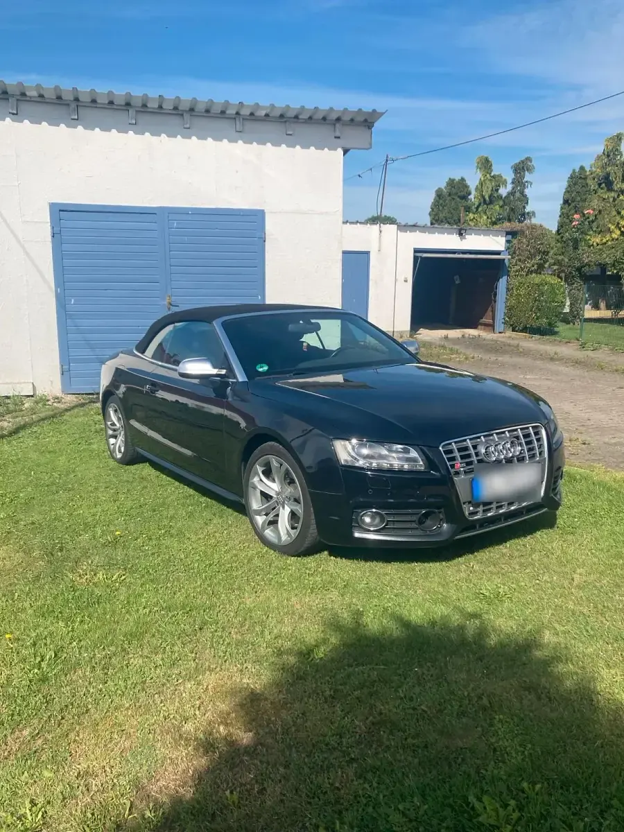 Gebraucht Audi Cabriolet 330 PS (242 kW) 2009 Schwarz Cabrio