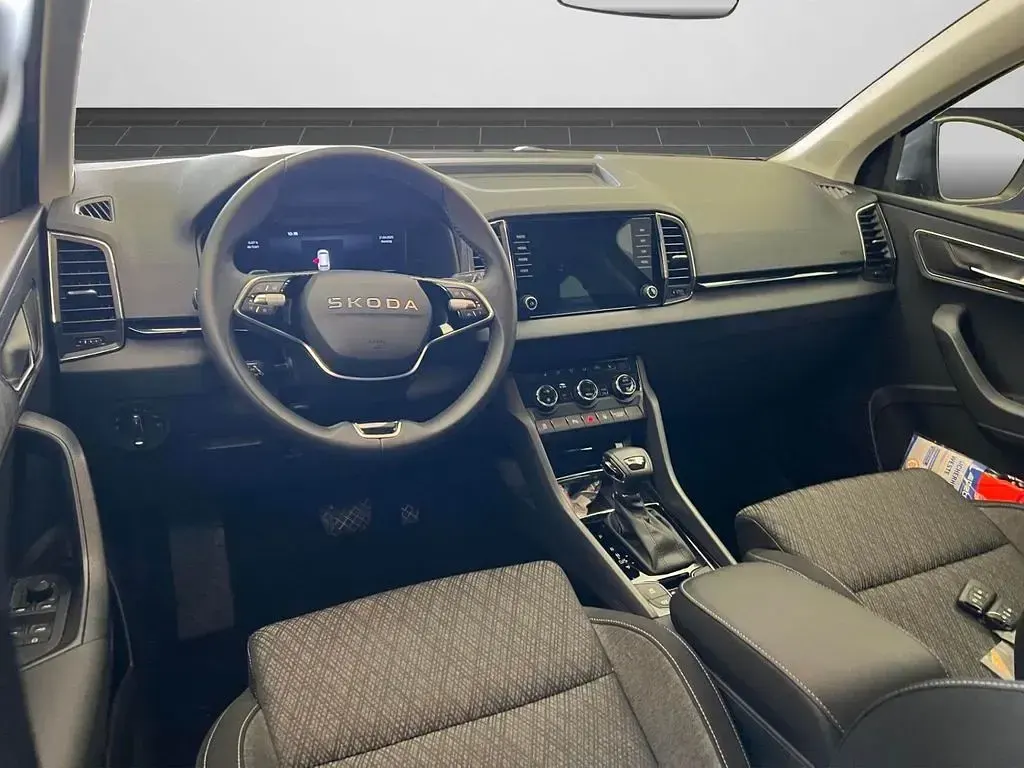 Gebraucht Skoda Karoq Selection 150 PS (110 kW) 2025 Grau SUV