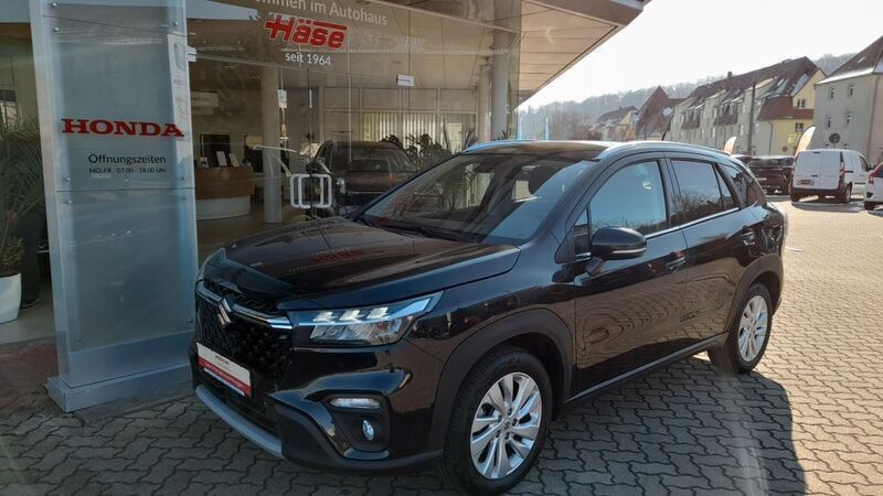 Schwarz Gebraucht 2023 Suzuki SX4 S-Cross Comfort SUV | 20.595 € (Guter Preis) - Bild 1/4