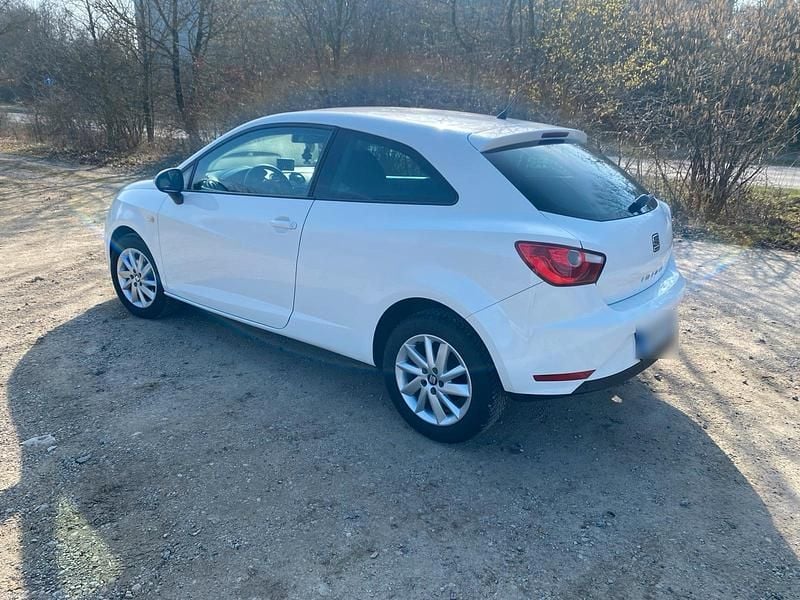 Gebraucht Seat Ibiza 71 PS (52 kW) 2015 Weiß Coupé