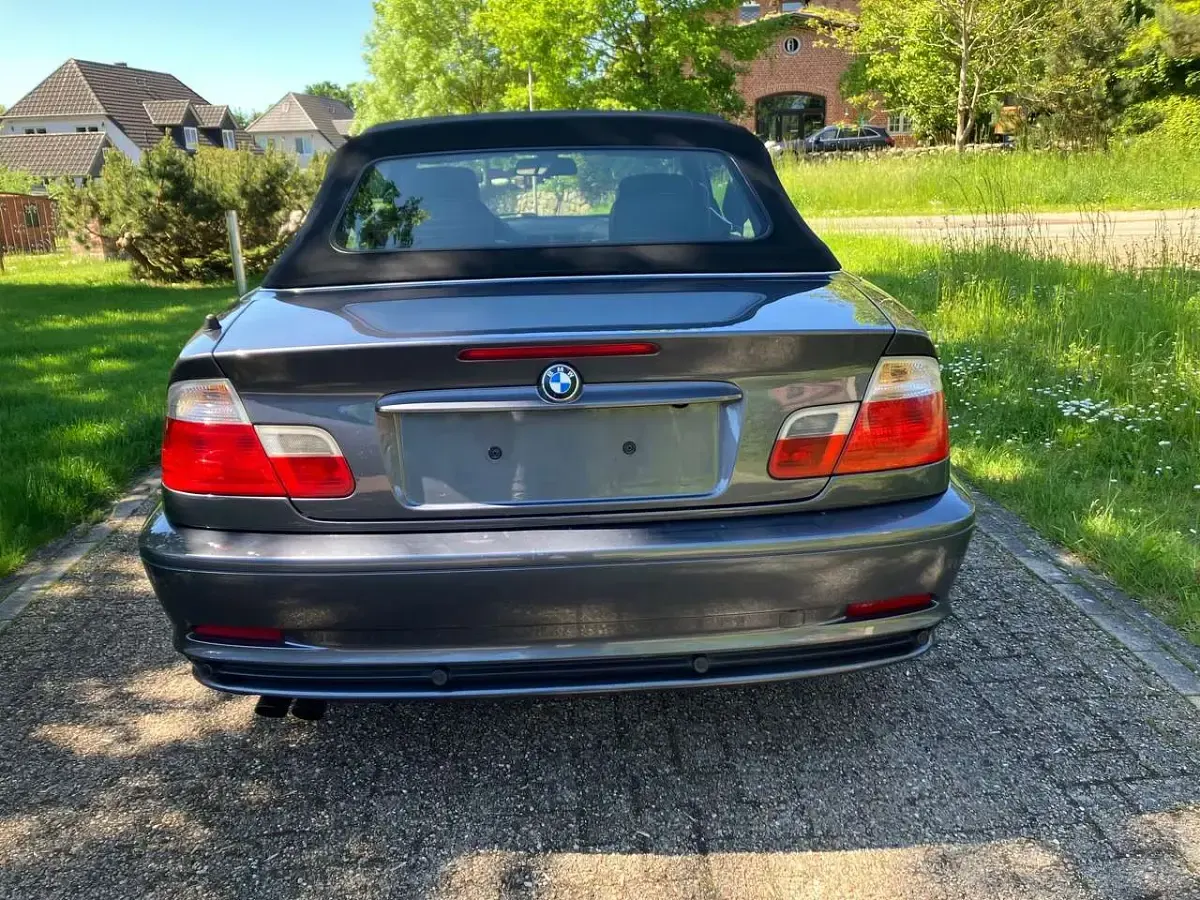 Gebraucht BMW 325 Cabriolet 192 PS (141 kW) 2001 Grau Cabrio
