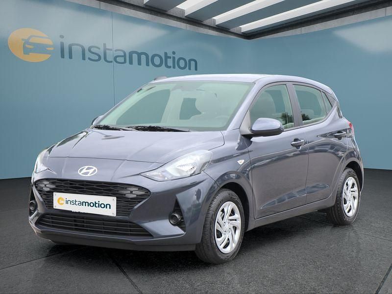 Grau Neu 2025 Hyundai i10 Select Kleinwagen | 17.549 € (Fairer Preis) - Bild 1/4