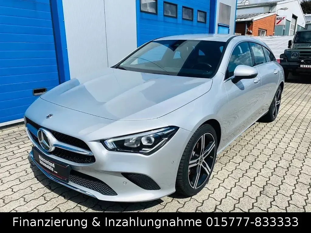 Gebraucht Mercedes CLA200 Shooting Brake 150 PS (110 kW) 2021 Silber Kombi