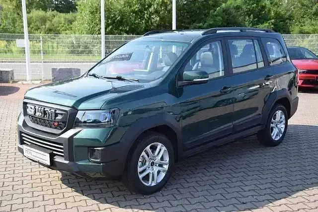 Używany SWM G03 111 KM (81 kW) 2025 Zielony SUV