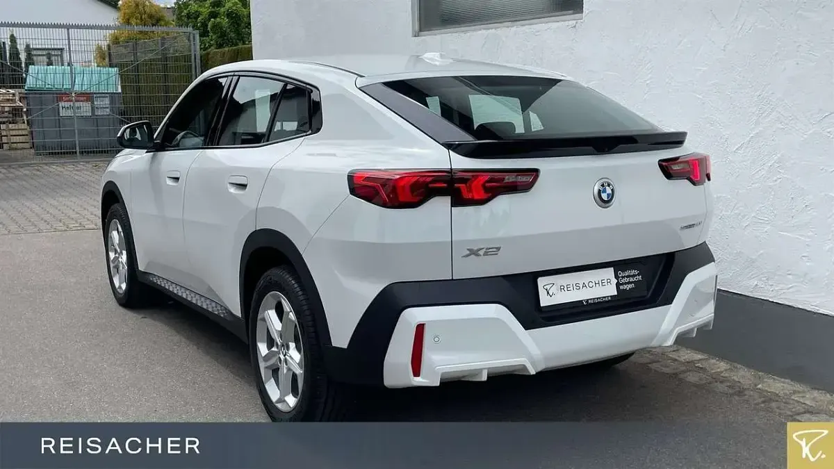 Gebraucht BMW X2 170 PS (125 kW) 2025 Alpinweiß uni SUV