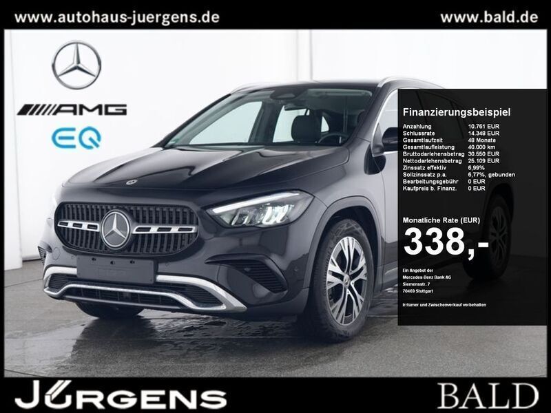 Schwarz metalliclack kosmosschwarz Gebraucht 2024 Mercedes GLA180 Progressive SUV | 36.440 € (Fairer Preis) - Bild 1/4
