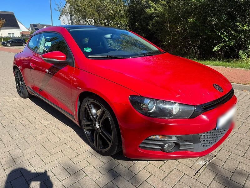 Gebraucht VW Scirocco 140 PS (102 kW) 2010 Rot Coupé