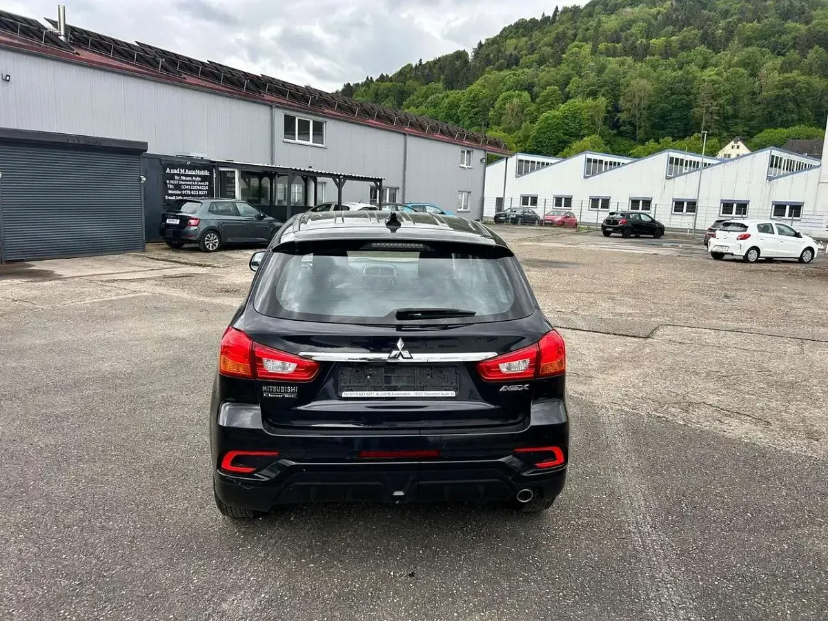 Gebraucht Mitsubishi ASX Edition 117 PS (86 kW) 2018 Pantherschwarz (p) SUV