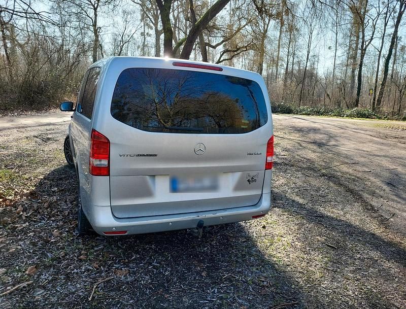 Gebraucht Mercedes Vito 163 PS (119 kW) 2016 Silber Van