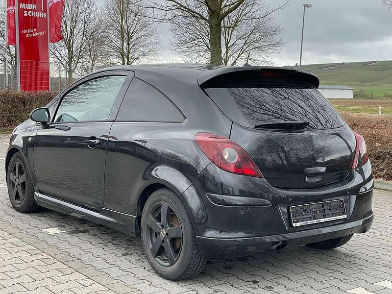 Gebraucht Opel Corsa Color Edition 101 PS (74 kW) 2010 Schwarz Kleinwagen
