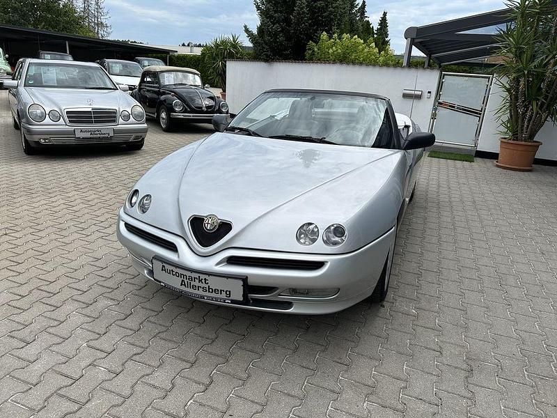 Gebraucht Alfa Romeo Spider 155 PS (114 kW) 2001 Silber Cabrio