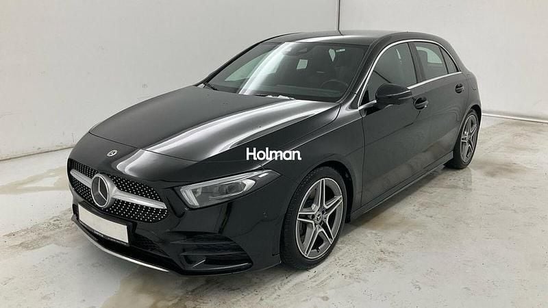 Schwarz Gebraucht 2020 Mercedes A250 AMG line Limousine | 20.355 € (Superpreis) - Bild 1/4