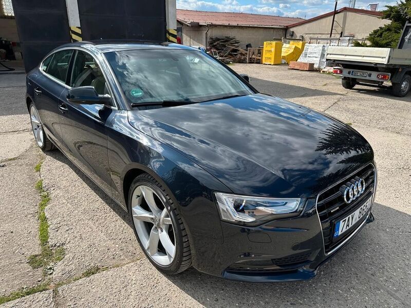 Blau Gebraucht 2014 Audi A5 Sportback Sport Kleinwagen | 16.000 € (Guter Preis) - Bild 1/4