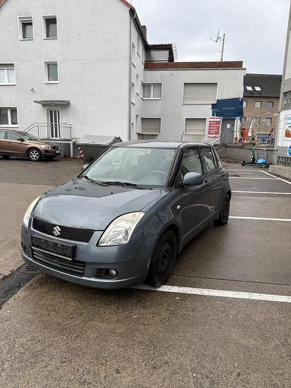 Grau Gebraucht 2006 Suzuki Swift Kleinwagen | 2.000 € (Guter Preis) - Bild 1/4