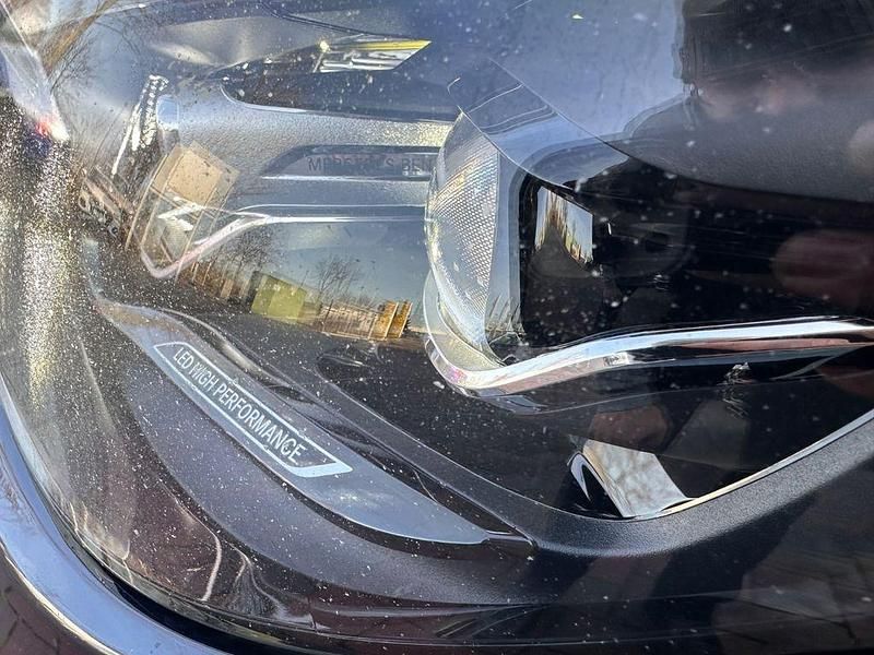 Gebraucht Mercedes C220 AMG line 200 PS (147 kW) 2023 Blau Limousine