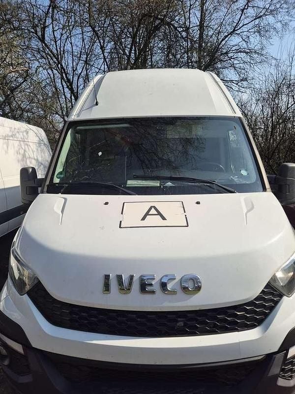 Gebraucht Iveco Daily 116 PS (85 kW) 2010 Van