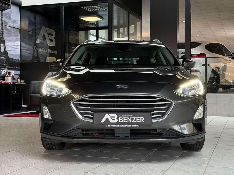 Gebraucht Ford Focus Cool & Connect 120 PS (88 kW) 2021 Grau Kombi
