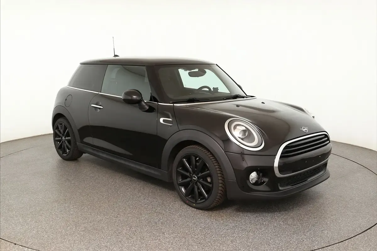 Gebraucht Mini Cooper 136 PS (100 kW) 2019 Midnight black Kleinwagen