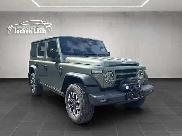 Gebraucht BAW 212 166 PS (122 kW) 2026 Grau SUV
