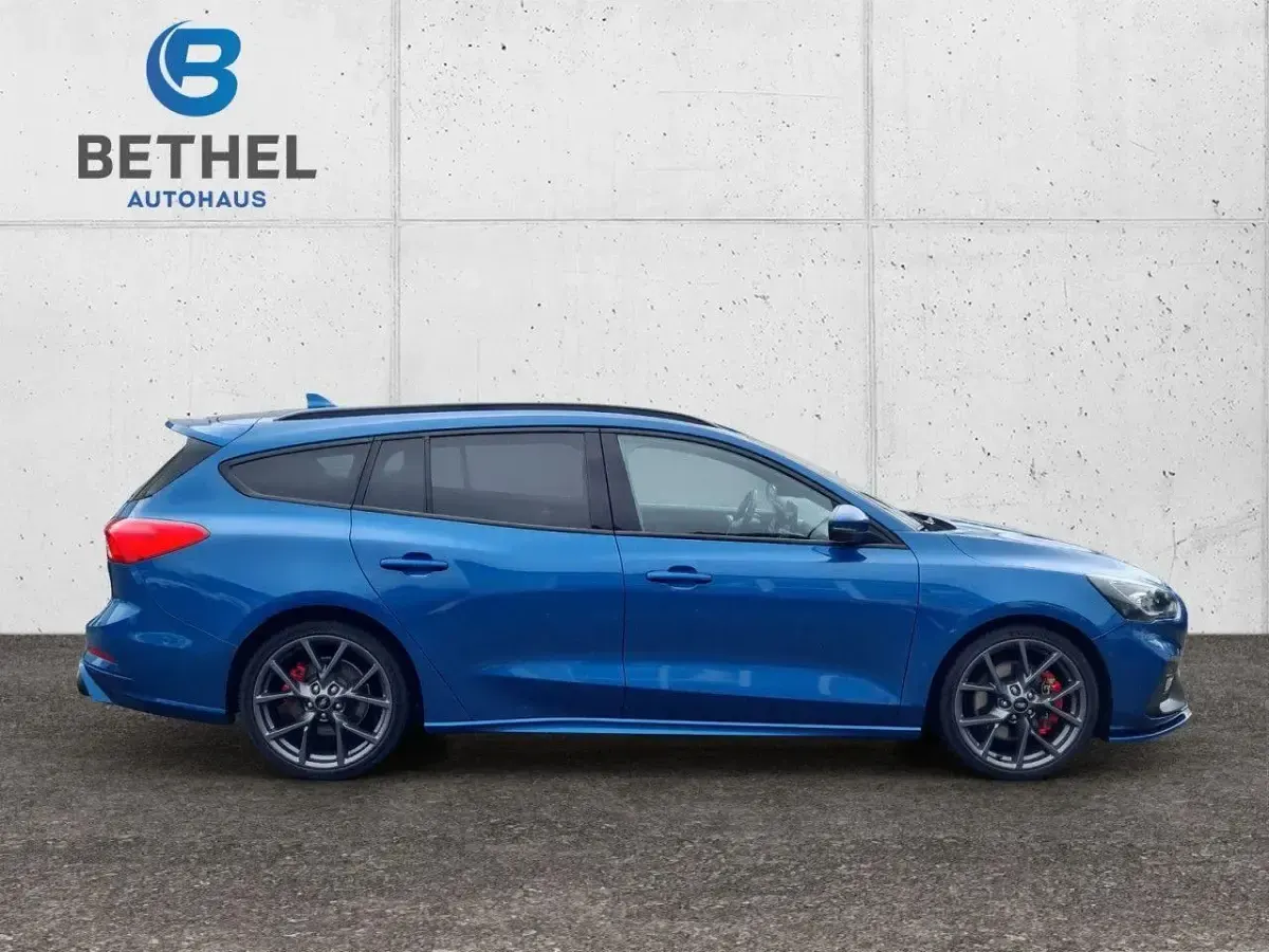 Gebraucht Ford Focus ST 280 PS (205 kW) 2020 Performance blau metallic (metallic) Kombi