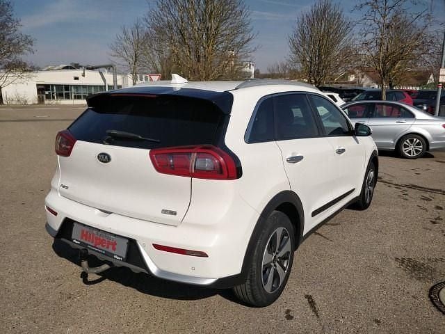 Gebraucht Kia Niro Vision 105 PS (77 kW) 2018 Weiß SUV