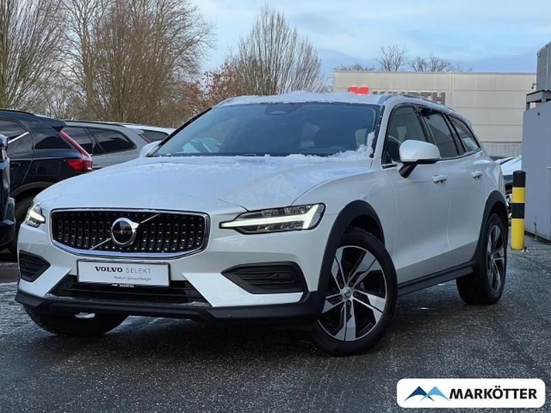 Gebraucht 2022 Volvo V60 Plus Kombi | 37.900 € (Teuer) - Bild 1/1