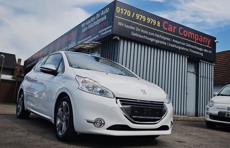 Weiß Gebraucht 2013 Peugeot 208 Kleinwagen | 7.099 € (Etwas zu teuer) - Bild 1/4