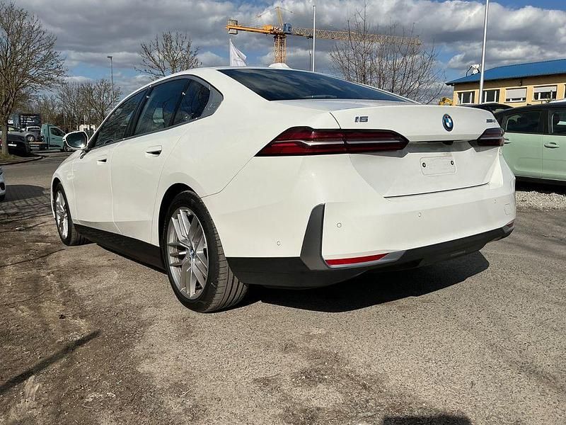 Gebraucht BMW i5 Performance 250 kW (340 PS) 2024 Weiß Limousine