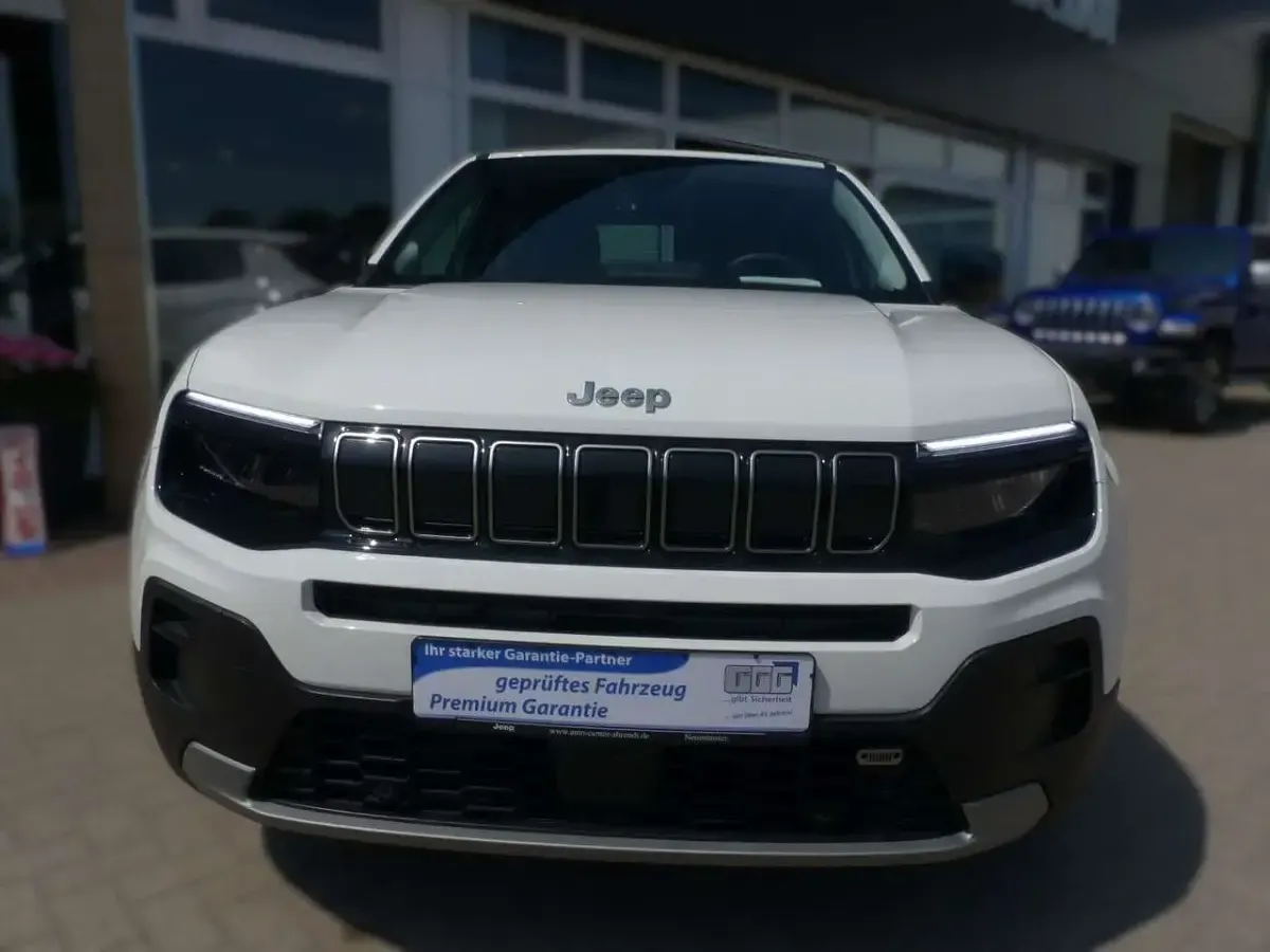 Gebraucht Jeep Avenger Altitude 101 PS (74 kW) 2023 Snow white SUV