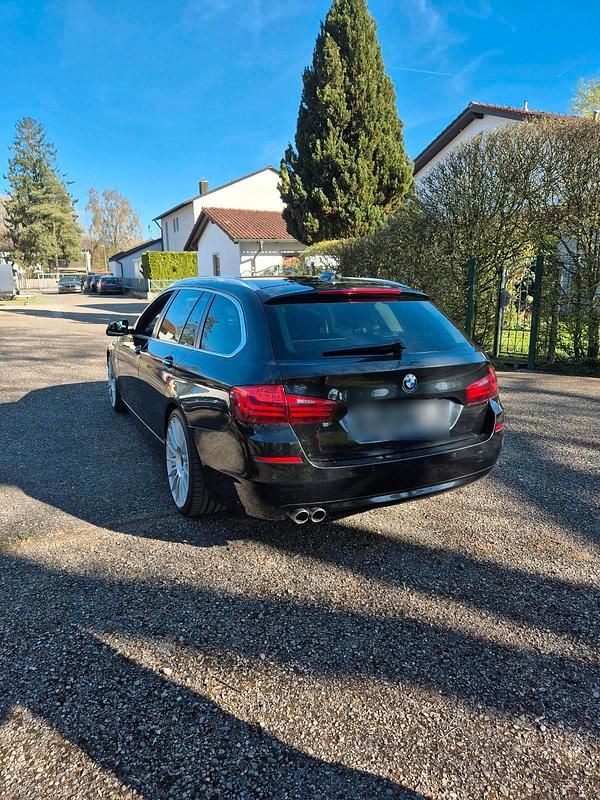 Second-hand BMW 520 184 CP (135 kW) 2013 Negru Break
