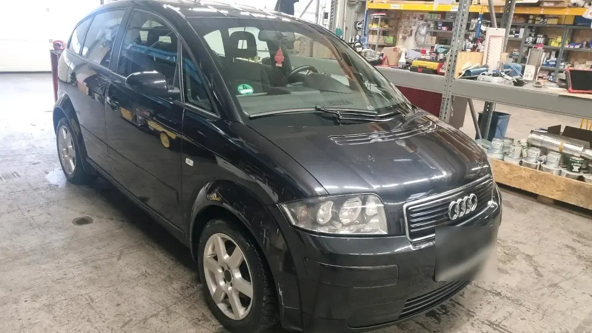 Gebraucht Audi A2 75 PS (55 kW) 2005 Schwarz Kleinwagen