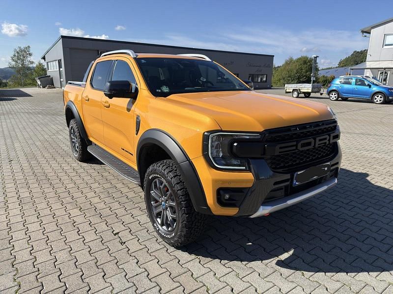 Gebraucht Ford Ranger Wildtrack 170 PS (125 kW) 2023 Orange Pickup