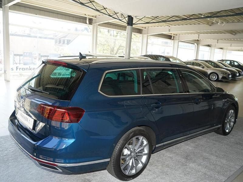 Gebraucht VW Passat GTE 218 PS (160 kW) 2020 Aquamarinblau (metallic) Kombi