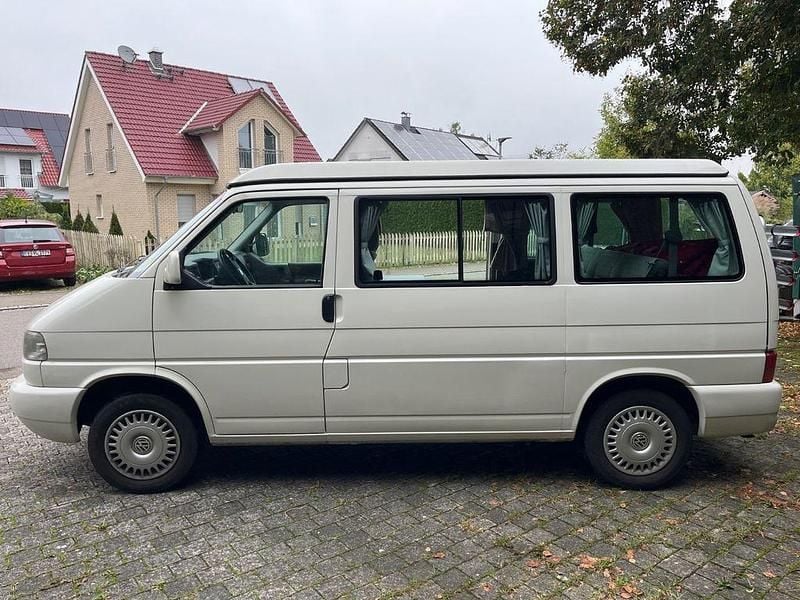 Usado VW Multivan 102 HP (75 kW) 2000 Branco Monovolume