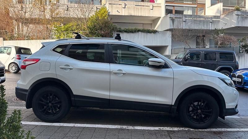 Gebraucht Nissan Qashqai Tekna 130 PS (95 kW) 2016 Weiß SUV