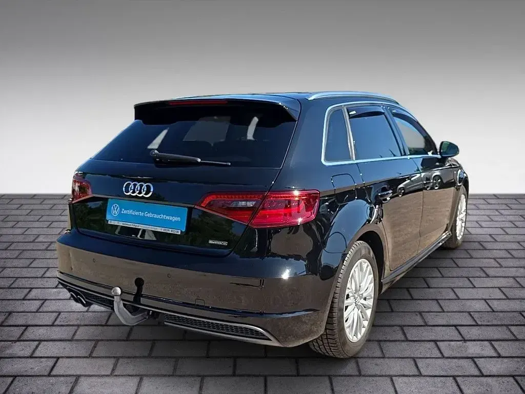 Gebraucht Audi A3 Sport 179 PS (131 kW) 2016 Schwarz Limousine