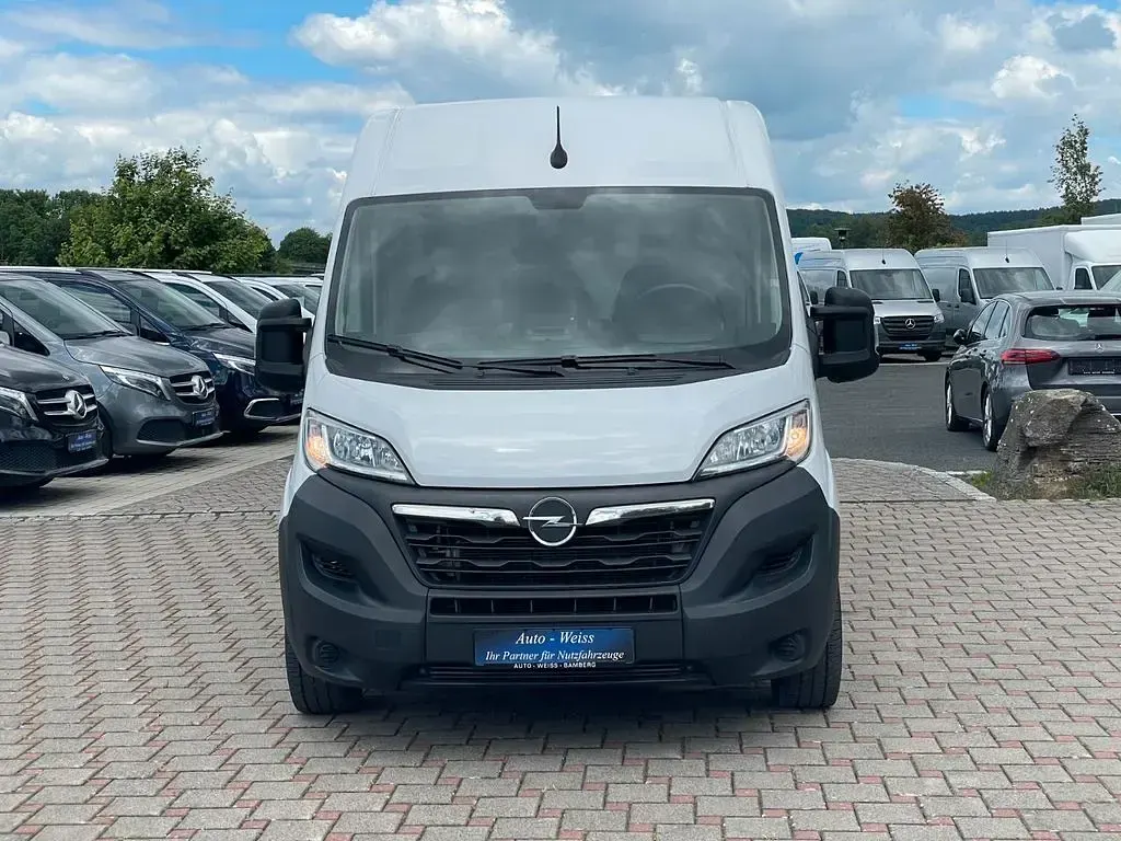 Gebraucht Opel Movano 140 PS (102 kW) 2022 Weiß Van
