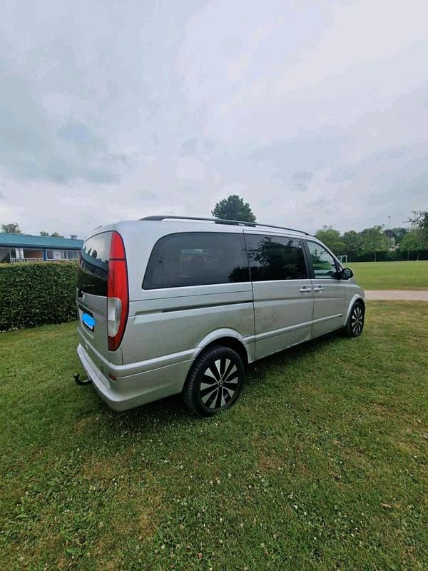 Silber Gebraucht 2005 Mercedes Viano Van / Kleinbus | 5.600 € (Superpreis) - Bild 1/4
