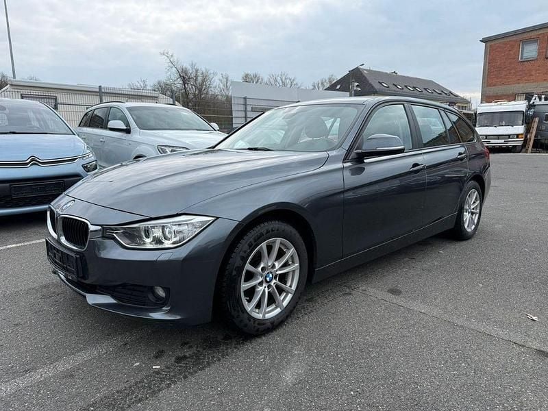 Gebraucht BMW 320 184 PS (135 kW) 2014 Grau Kombi