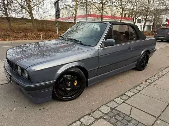 Gebraucht BMW 320 155 PS (114 kW) 1991 Grau