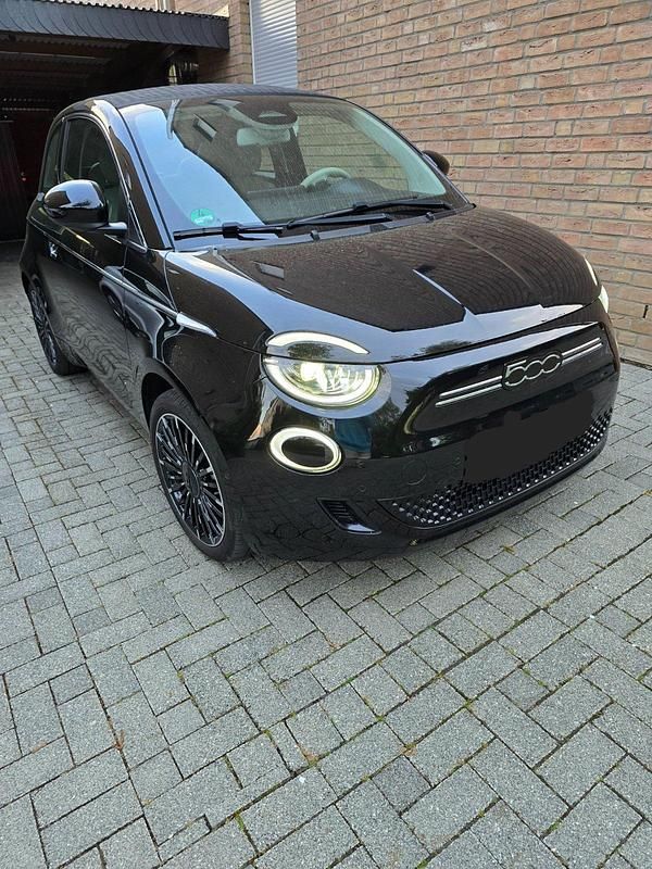 Gebraucht Fiat 500e 63 kW (87 PS) 2022 Schwarz Cabrio