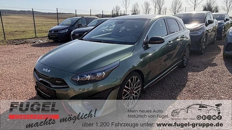 Gebraucht Kia Ceed GT GT 204 PS (150 kW) 2023 Experience green met. Limousine