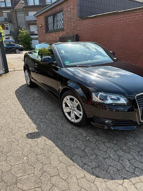 Gebraucht Audi A3 Cabriolet Design 160 PS (117 kW) 2010 Schwarz Cabrio
