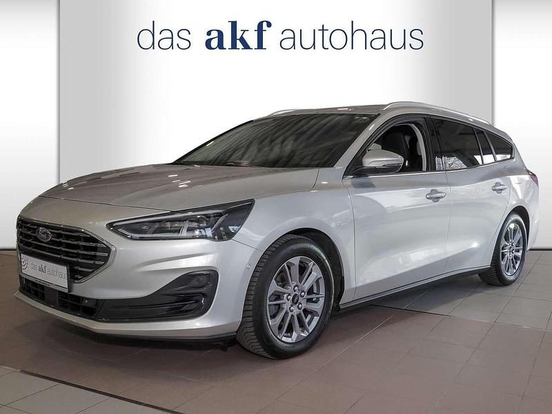 Gebraucht Ford Focus Titanium 116 PS (85 kW) 2024 Polarsilber metallic Kombi