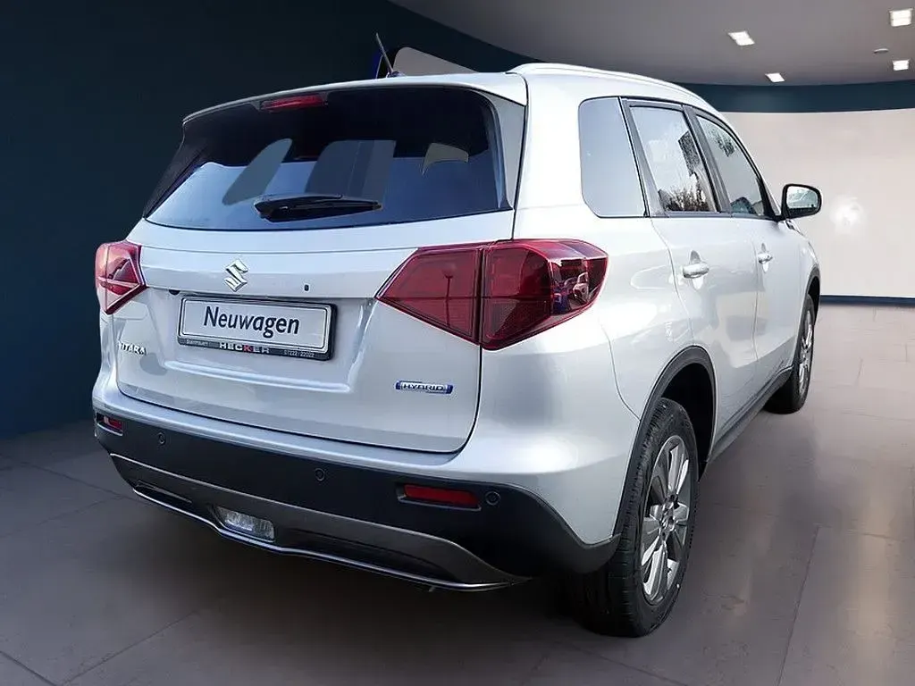 Neu Suzuki Vitara Comfort 110 PS (80 kW) 2026 Silber SUV