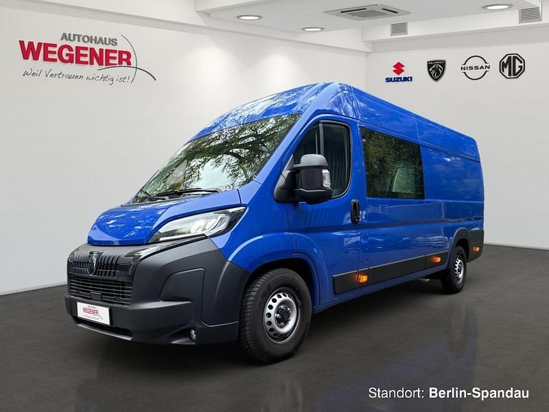 Gebraucht Peugeot Boxer 179 PS (131 kW) 2025 Blau Van