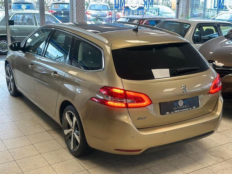Gebraucht Peugeot 308 SW Allure 131 PS (96 kW) 2018 Gold Kombi