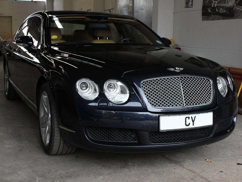 Gebraucht Bentley Continental Flying Spur 560 PS (411 kW) 2006 Blau Limousine